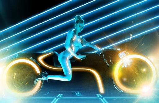 Tron: Эволюция - "TRON Girl" говорите? TRON Playboy Tribute!!!